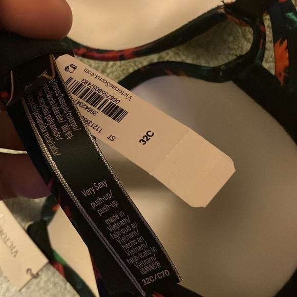 Victoria’s Secret htf Very Sexy shine straps push-up bra sz 32C NWT - Picture 9 of 10